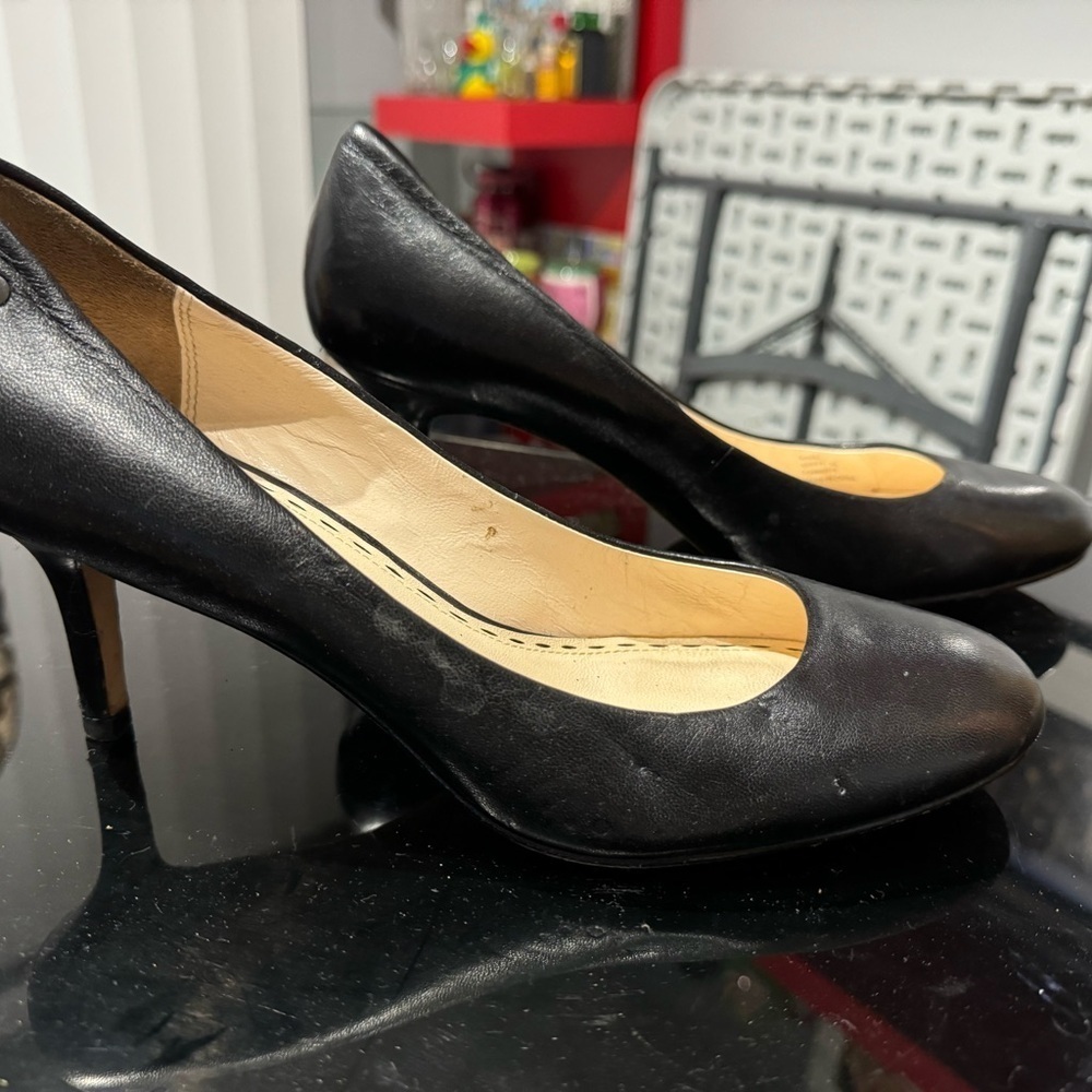 Coach Pump - image 3